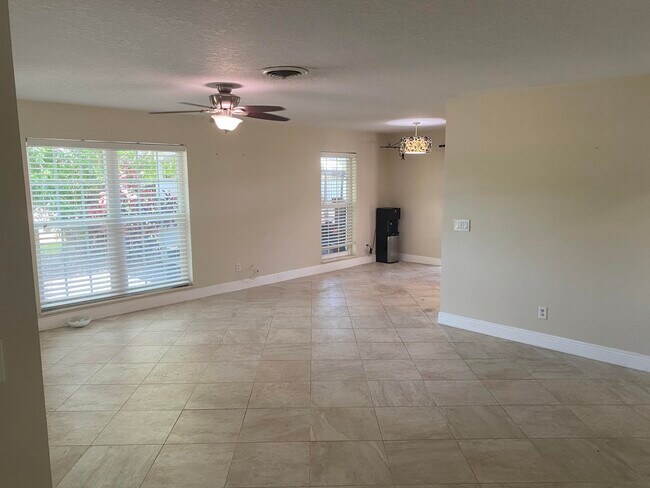 Foto del edificio - 1435 Wyn Cove Dr