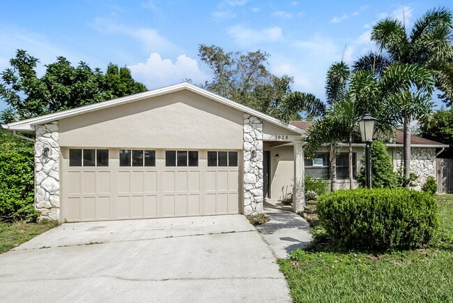 Building Photo - 3028 Dikewood Ct