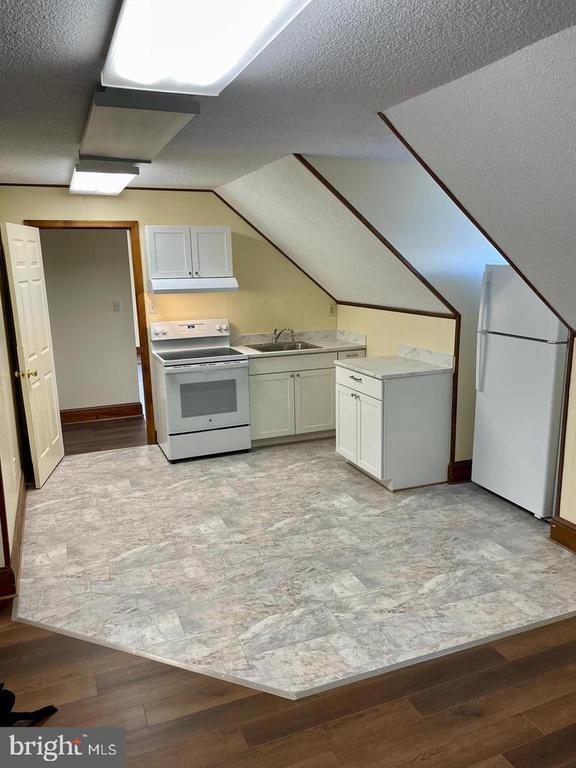 Foto del edificio - 519 Winchester Ave