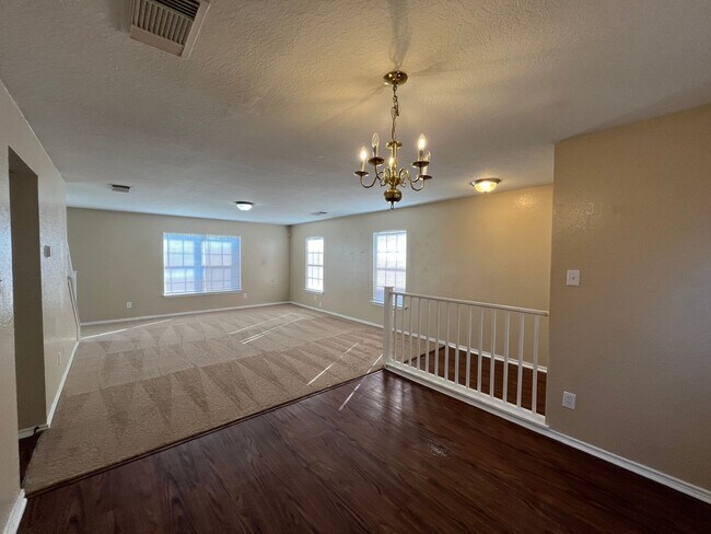 Building Photo - 6623 Highland Grass