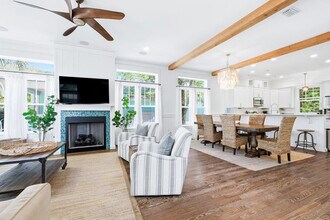 Building Photo - 285 Cassine Garden Cir