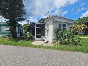 Building Photo - 920 Boardwalk Ln