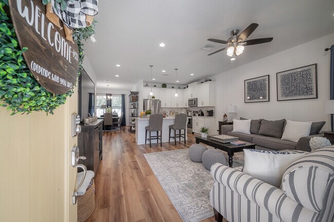 Foto del edificio - 1714 E Lambright St