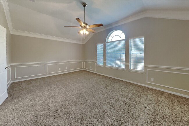 Foto del edificio - 24810 Butterwick Dr