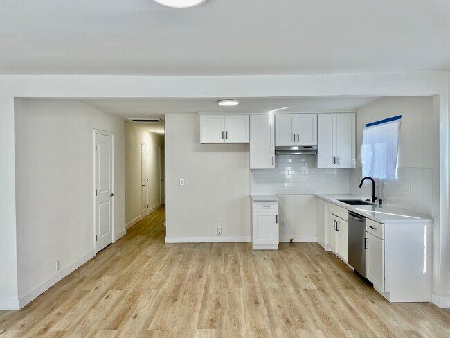 Foto del edificio - 1435 W 53rd St