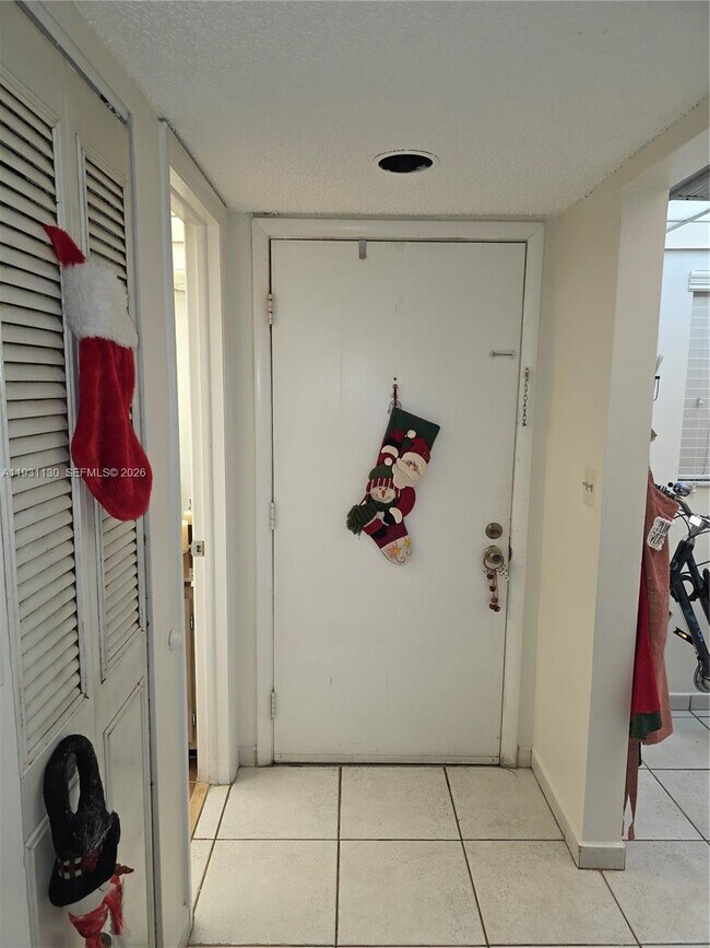 Foto del edificio - 8035 SW 107th Ave