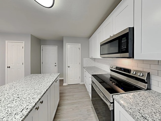 Building Photo - 345 Hunslet Cir