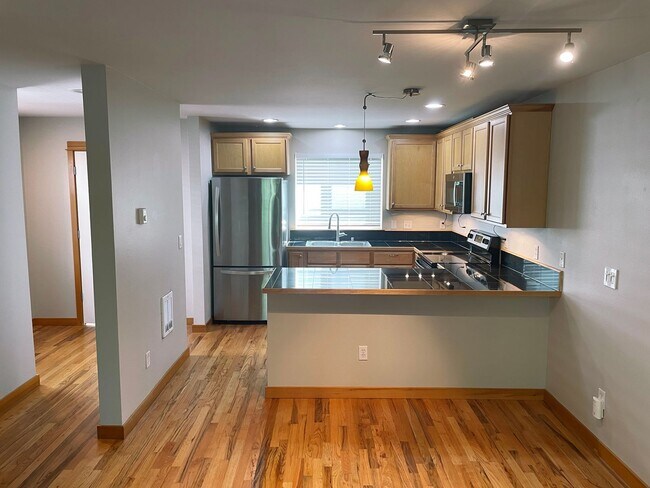 Foto del edificio - North Green Lake Townhouse