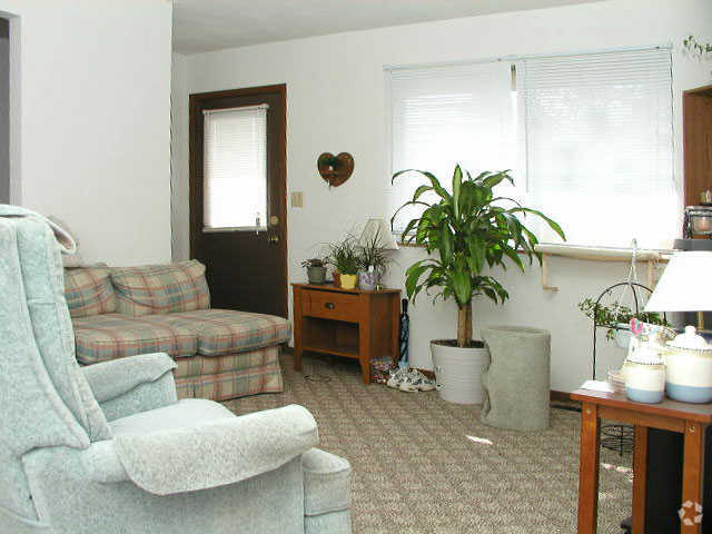 Pemberly Court Apartments West Lafayette In Living Room Pemberly Court