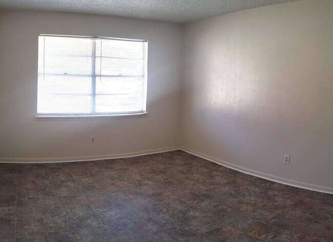 Building Photo - Copperas Cove - 3 Bed/2 Bath/2 Car Garage