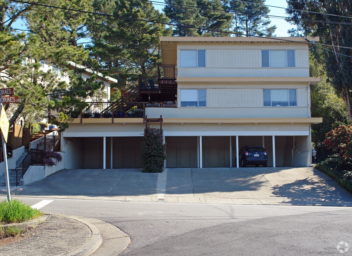 Building Photo - 49 Roque Moraes Dr