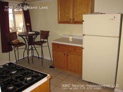 Building Photo - 706 Cloverland Ln