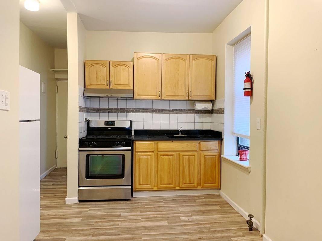 Primary Photo - 149 S 4th St