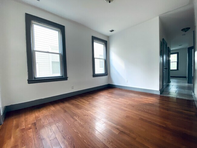 Building Photo - 384 Fulton Ave