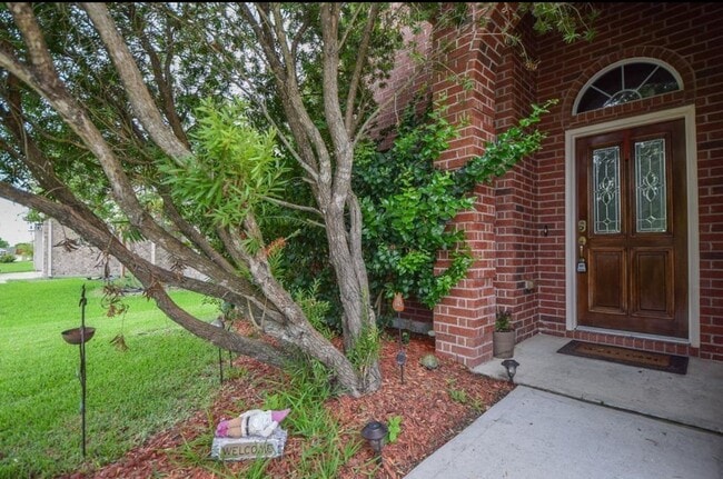 Building Photo - 15223 Harlin