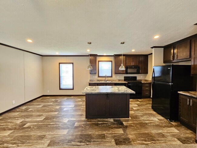 Foto del edificio - 46000 Geddes Rd