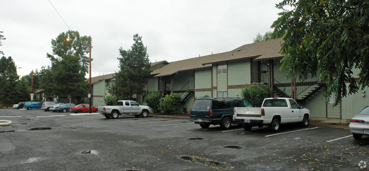 Evergreen Apartments Salem Oregon