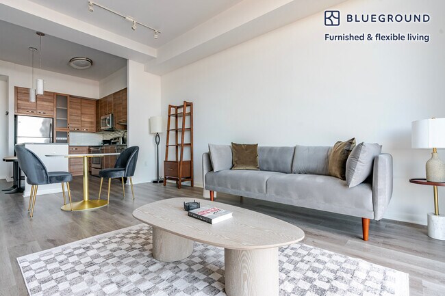 Foto del edificio - 8421 Broad St