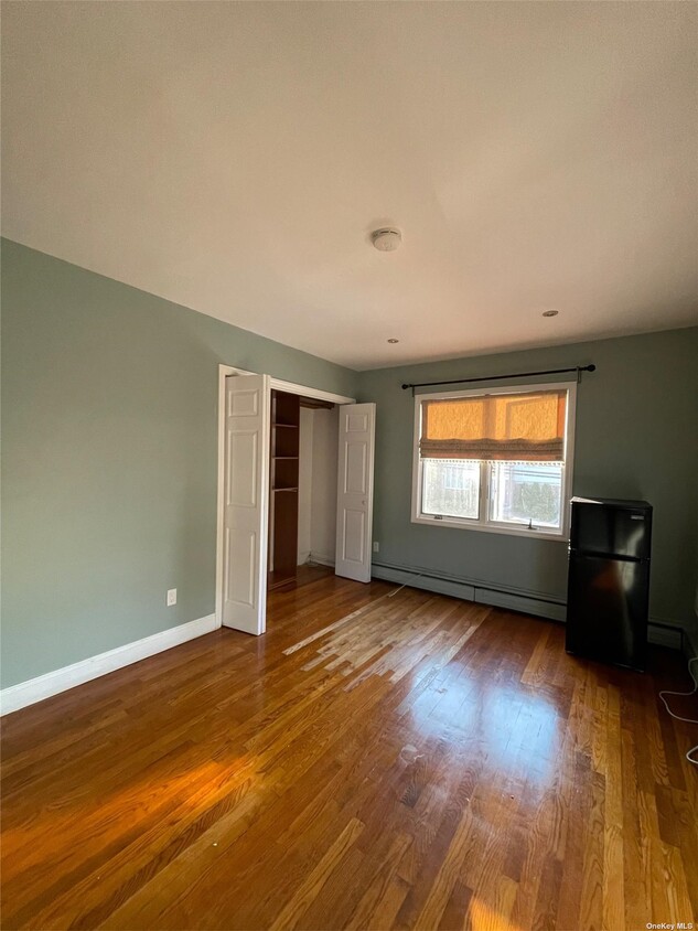 Primary Photo - 302 Grand Ave