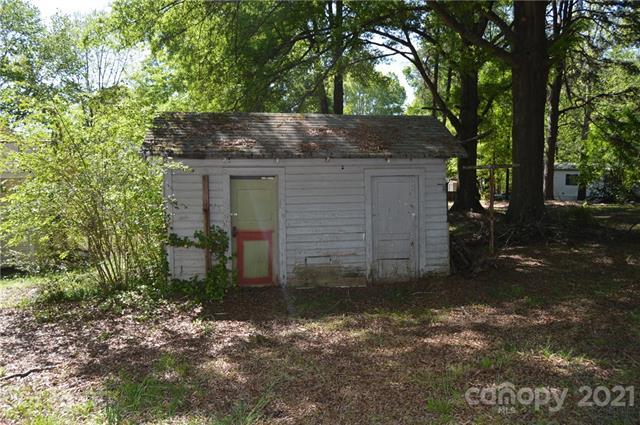 Building Photo - 229 E Catawba Ave