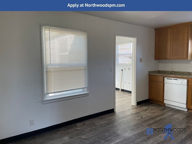 Foto del edificio - Nice 2 bedroom, 1 bathroom home close to everything in Central Point!!!