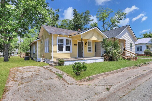 Foto del edificio - Cozy 2-Bedroom, 1-Bathroom House at Savannah