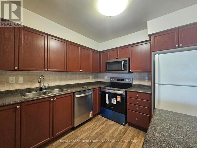 Building Photo - 3888-3888 Duke of York Blvd