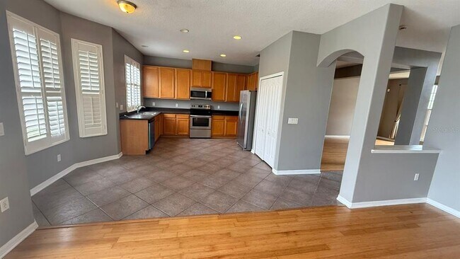 Building Photo - 643 Willett Dr