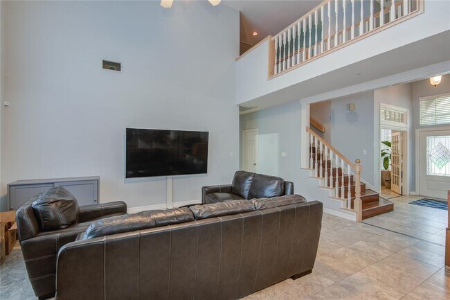 Building Photo - 130 S Mill Trace Dr