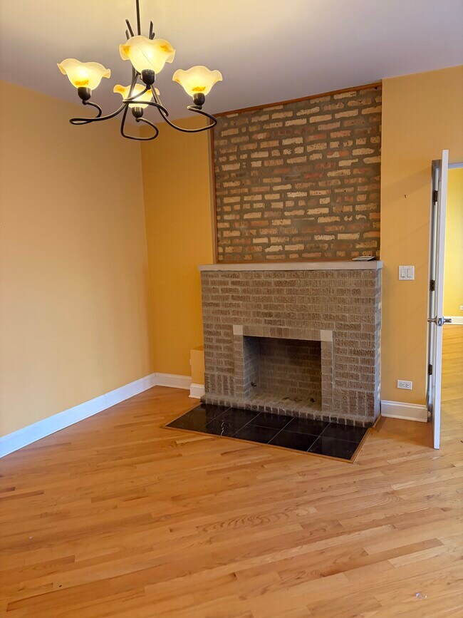 Foto del edificio - 7726 N Paulina St #1