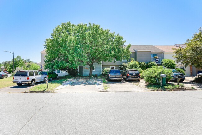 Building Photo - 2 Bedroom Beach Townhome for rent in Virgi...