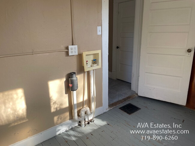 Building Photo - 1439 Cypress St