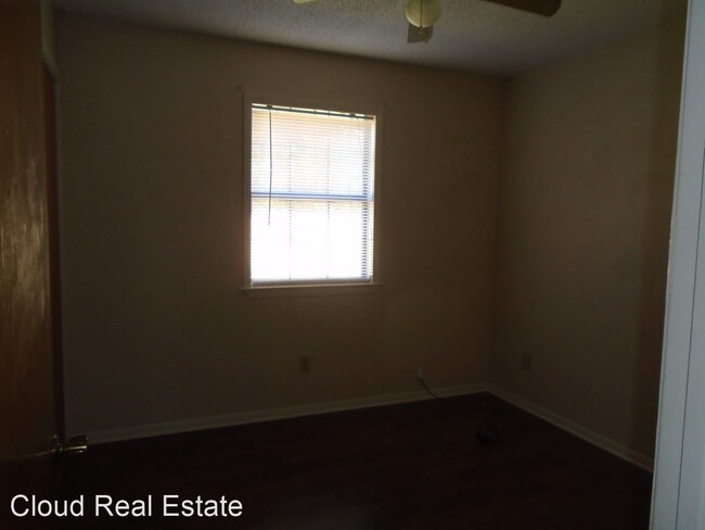 Foto del edificio - 4 br, 2 bath House - 1420 DRYDEN AVE