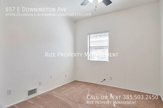 Building Photo - Luxury, Location, and Convenience.