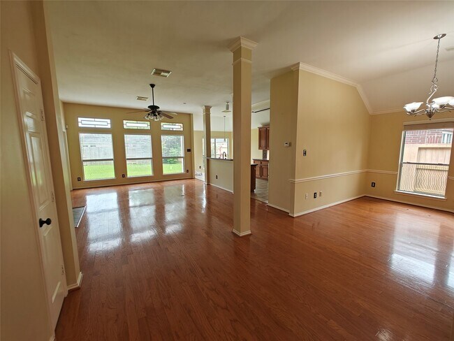 Building Photo - 3814 Paigewood Dr
