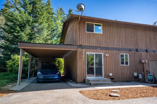 Foto del edificio - 2 br, 1.5 bath Duplex - 4703 236th Street ...