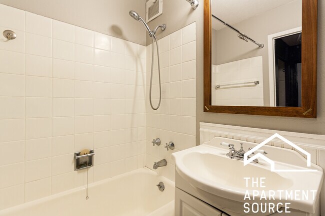 Foto del edificio - 3100 N Lake Shore Dr
