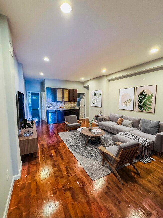Foto del edificio - 447 Mercer St
