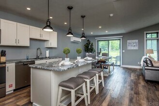 Building Photo - 103 Sand Piper