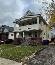 Building Photo - 3045 E 130th St