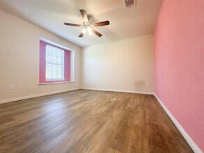 Building Photo - 5334 Silver Ledge Dr