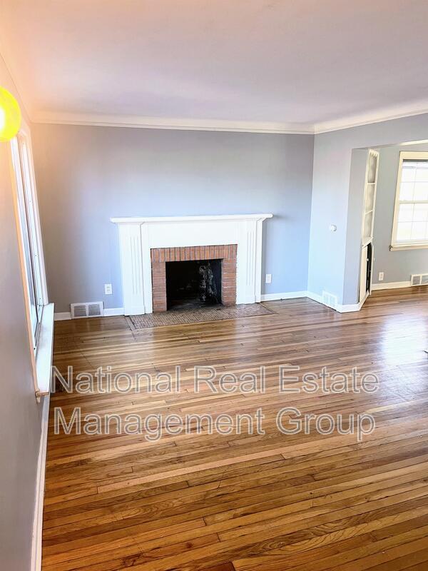 Building Photo - 20926 Moross Rd