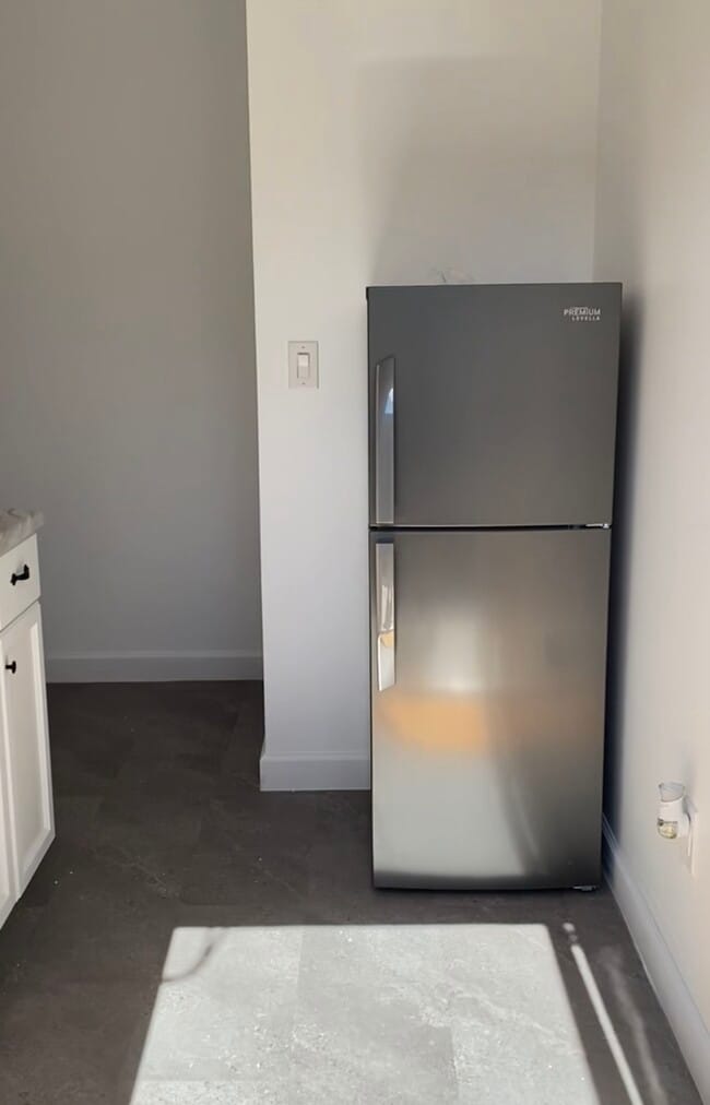 kitchen - 1200 NE 196th St