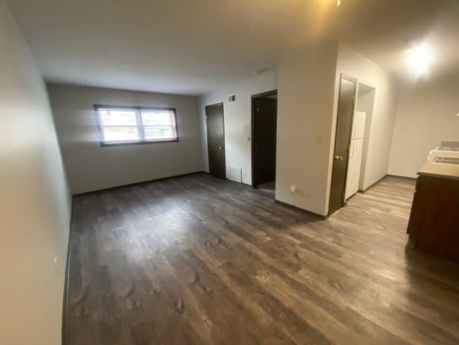 Foto del edificio - 1326 E 38th St