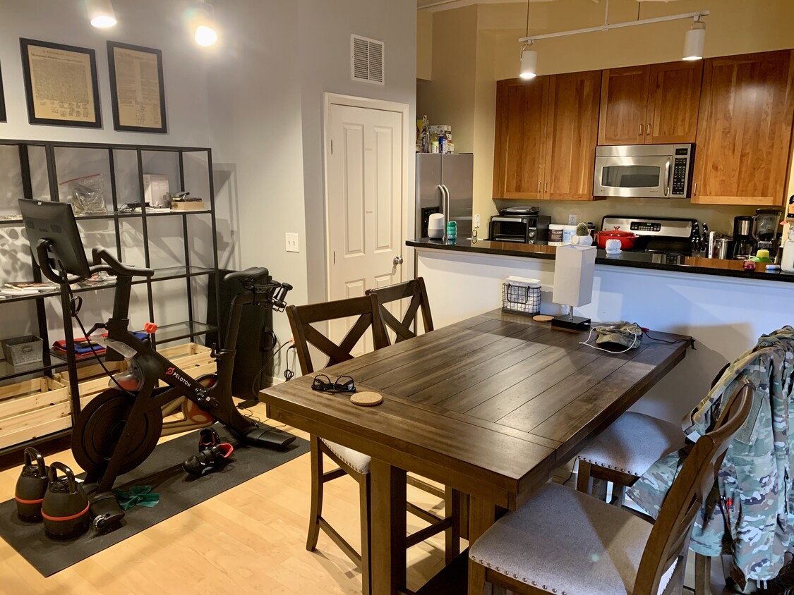 Photo - 1201 N Garfield St (Arlington, VA)