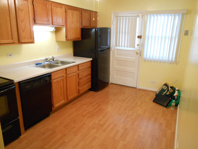 Foto del edificio - 1120 W 18th St
