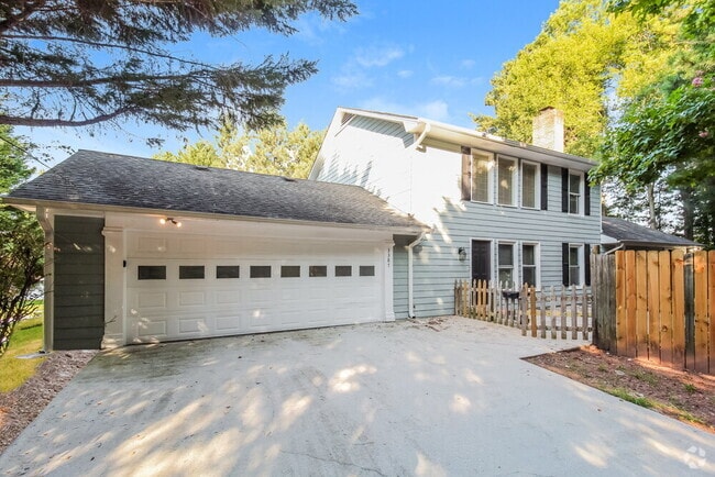 Building Photo - 3387 Pembrook Farm Way SW