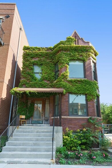 Building Photo - 2732 W Belmont Ave