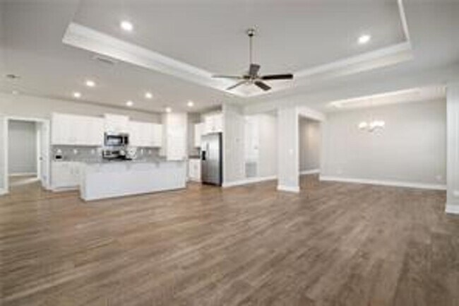 Foto del edificio - 4 Bedroom in West Mobile, Only a Few Years Old