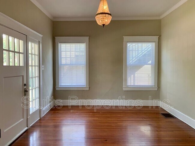 Foto del edificio - 409 N Poplar St